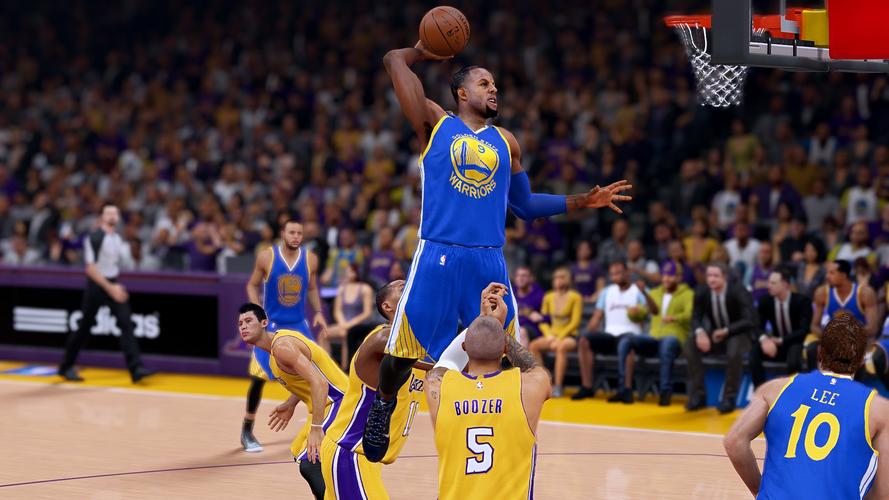 NBA 2K15游戏评测:震撼篮球体验与智能战术系统
